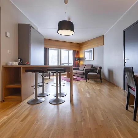 Radisson Blu Resort, 트리실