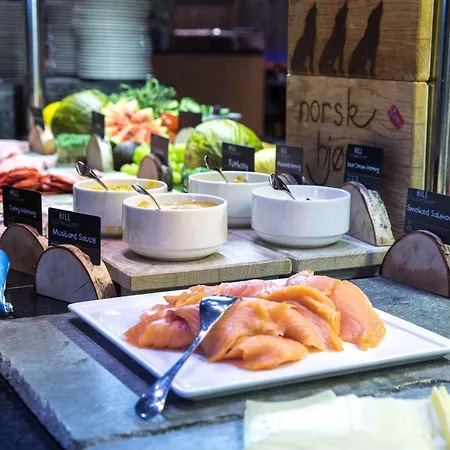 Radisson Blu Resort, 4* 트리실